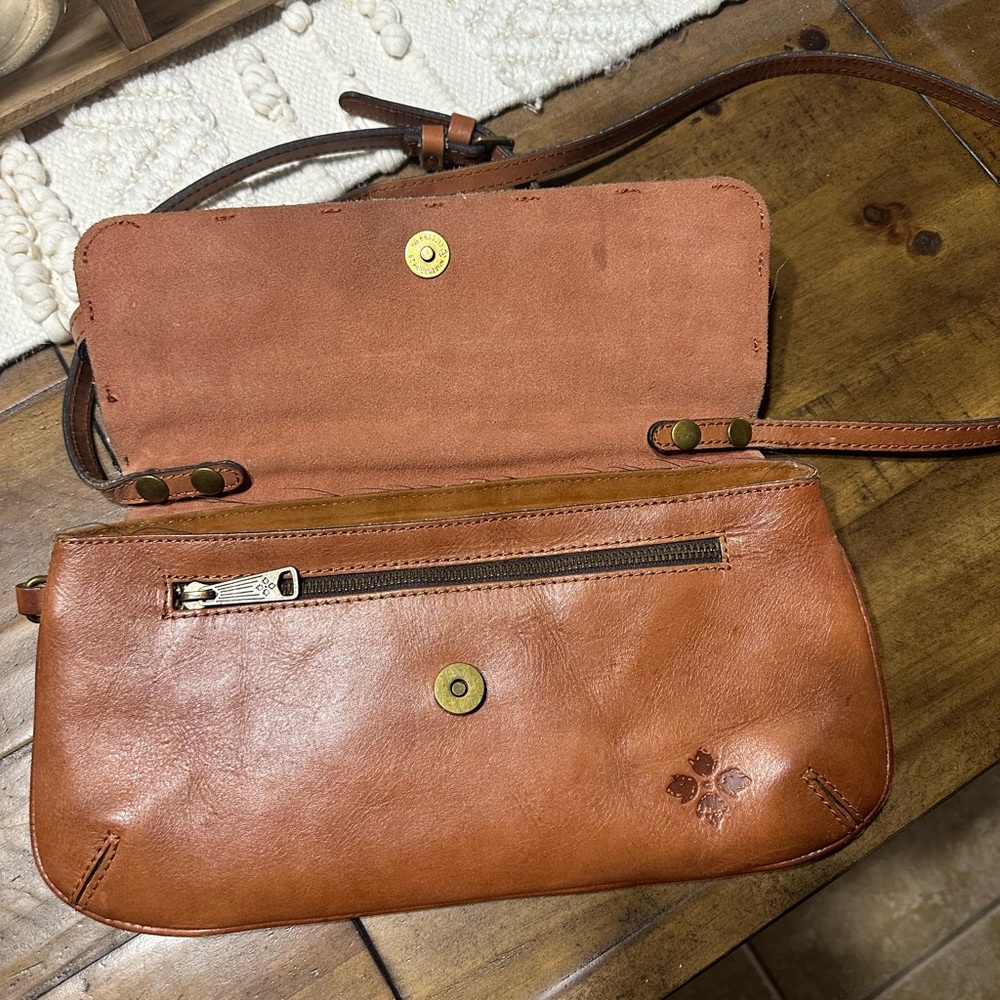 Patricia Nash Leather Crossbody Bag - Picture 2 of 5